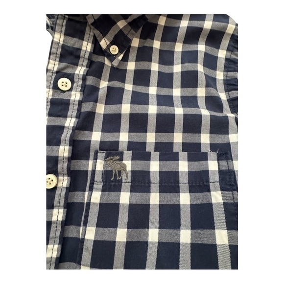 Men’s Abercrombie And Fitch Button Up - Picture 2 of 6